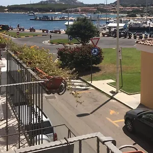 Nido Di Sara , Palau Italia