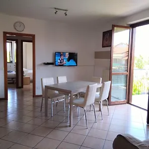 Flat Garda , Cavalcaselle Italia